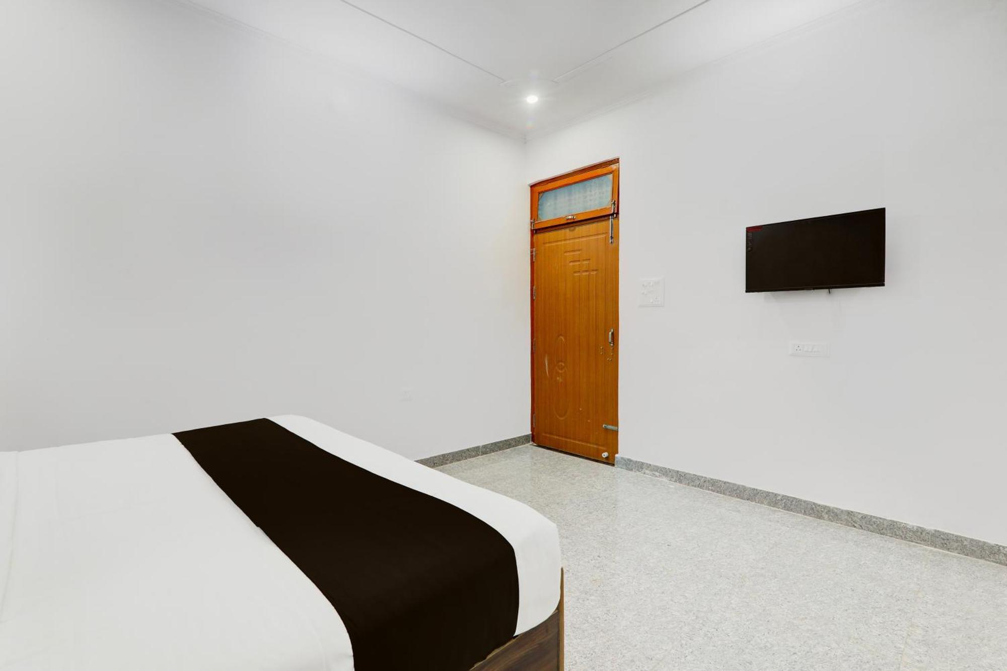 Hotel O White House Hasanganj Luaran gambar